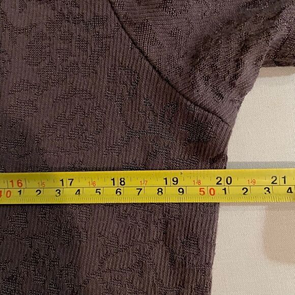 CP Shades Muted Purple Knit Blouse Size Medium - Picture 4 of 8